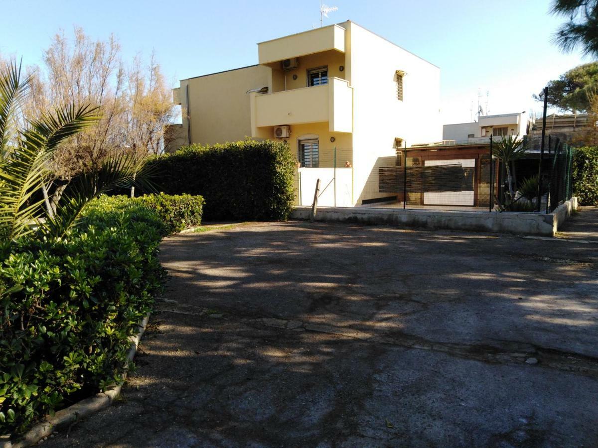 Pietra Di Mare Bed & Breakfast Bari Bagian luar foto