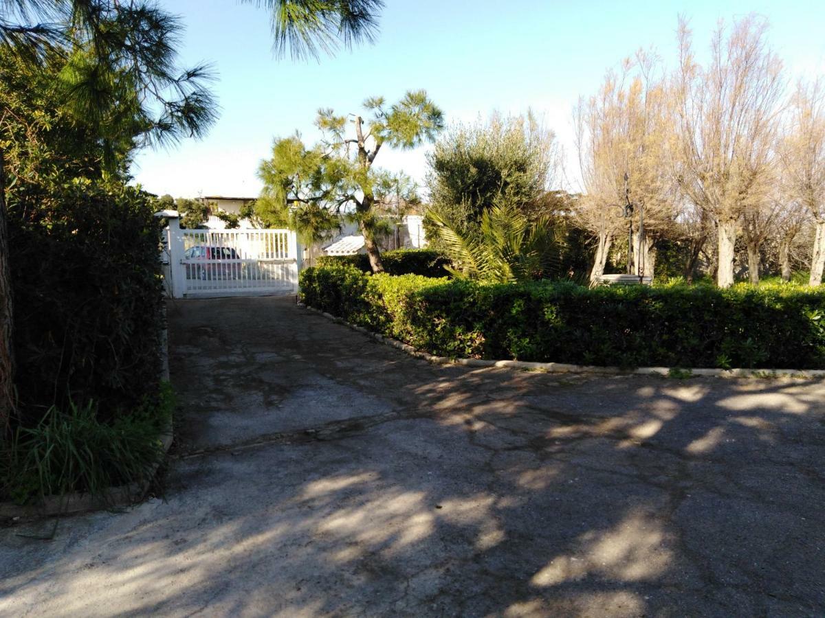 Pietra Di Mare Bed & Breakfast Bari Bagian luar foto